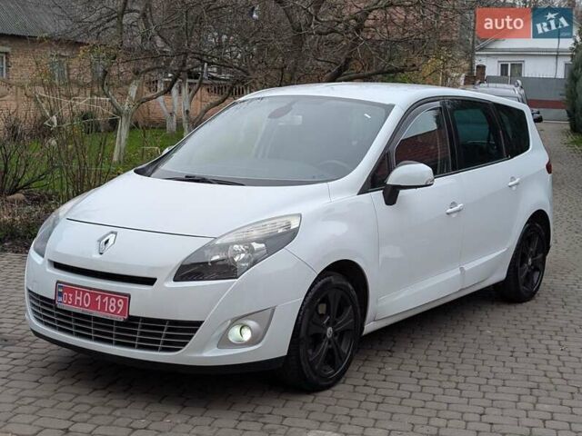 Білий Рено Гранд Сценік, об'ємом двигуна 1.5 л та пробігом 158 тис. км за 6999 $, фото 8 на Automoto.ua