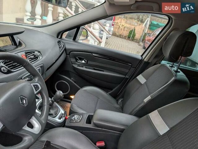 Білий Рено Гранд Сценік, об'ємом двигуна 1.5 л та пробігом 158 тис. км за 6999 $, фото 29 на Automoto.ua
