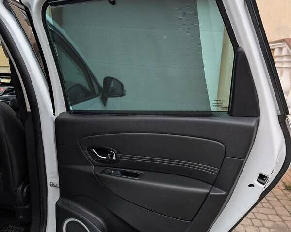 Білий Рено Гранд Сценік, об'ємом двигуна 1.5 л та пробігом 158 тис. км за 6999 $, фото 34 на Automoto.ua