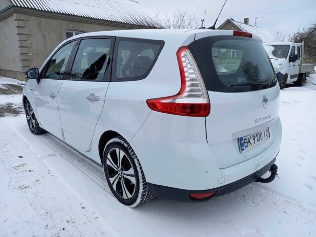 Білий Рено Гранд Сценік, об'ємом двигуна 0 л та пробігом 246 тис. км за 7700 $, фото 6 на Automoto.ua