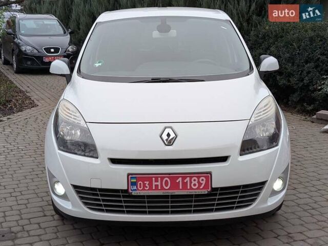 Білий Рено Гранд Сценік, об'ємом двигуна 1.5 л та пробігом 158 тис. км за 6999 $, фото 13 на Automoto.ua