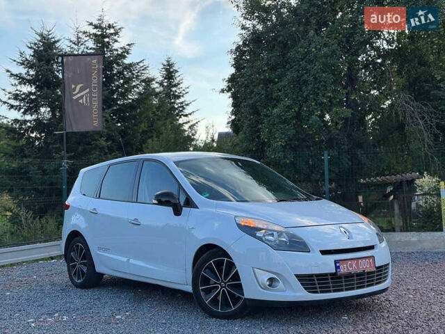 Білий Рено Гранд Сценік, об'ємом двигуна 2 л та пробігом 199 тис. км за 8250 $, фото 6 на Automoto.ua