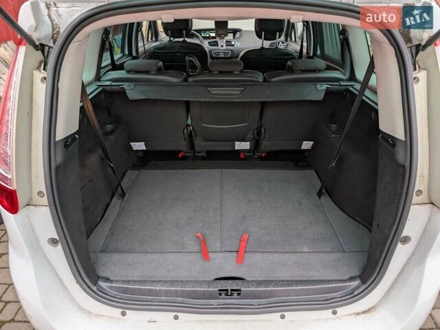 Білий Рено Гранд Сценік, об'ємом двигуна 1.5 л та пробігом 158 тис. км за 6999 $, фото 31 на Automoto.ua