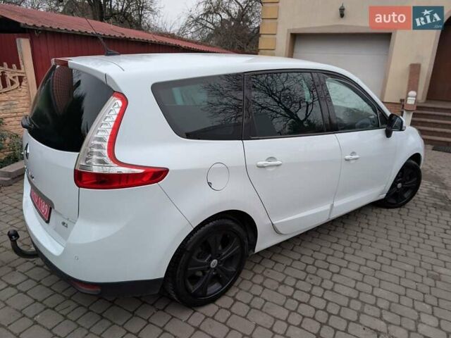 Білий Рено Гранд Сценік, об'ємом двигуна 1.5 л та пробігом 158 тис. км за 6999 $, фото 2 на Automoto.ua