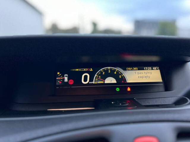 Белый Рено Гранд Сценик, объемом двигателя 1.5 л и пробегом 455 тыс. км за 6500 $, фото 9 на Automoto.ua