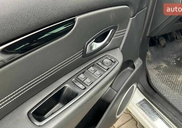 Белый Рено Гранд Сценик, объемом двигателя 1.6 л и пробегом 166 тыс. км за 8350 $, фото 17 на Automoto.ua