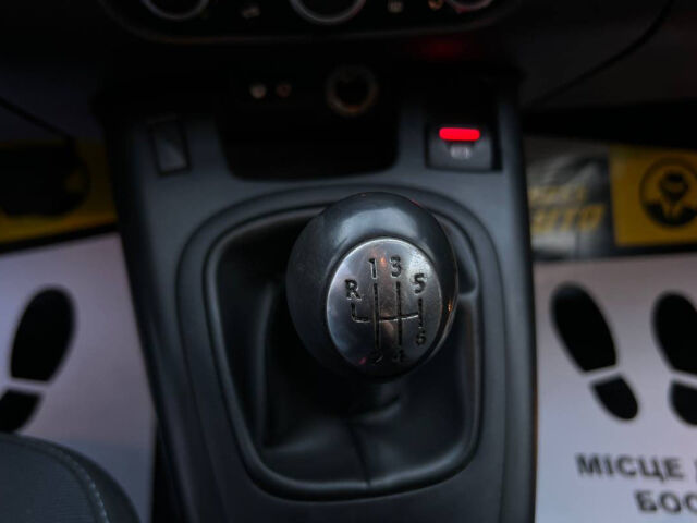 Белый Рено Гранд Сценик, объемом двигателя 1.5 л и пробегом 455 тыс. км за 6500 $, фото 12 на Automoto.ua