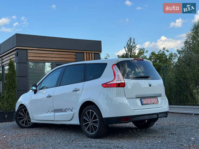 Білий Рено Гранд Сценік, об'ємом двигуна 2 л та пробігом 199 тис. км за 8250 $, фото 23 на Automoto.ua