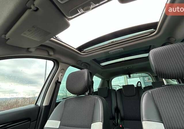 Белый Рено Гранд Сценик, объемом двигателя 1.6 л и пробегом 166 тыс. км за 8350 $, фото 20 на Automoto.ua