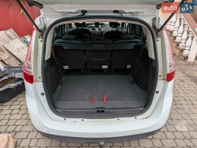 Білий Рено Гранд Сценік, об'ємом двигуна 1.5 л та пробігом 158 тис. км за 6999 $, фото 32 на Automoto.ua