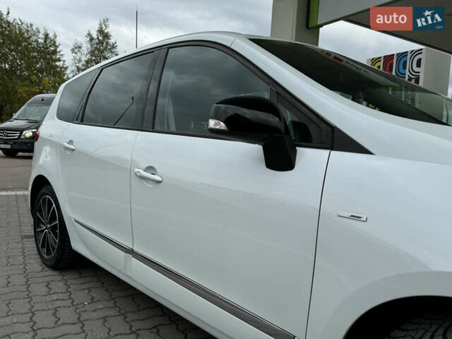 Белый Рено Гранд Сценик, объемом двигателя 1.6 л и пробегом 207 тыс. км за 9450 $, фото 14 на Automoto.ua