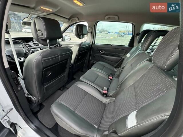 Белый Рено Гранд Сценик, объемом двигателя 1.5 л и пробегом 205 тыс. км за 10950 $, фото 19 на Automoto.ua