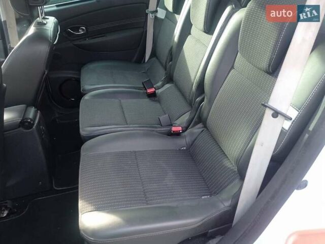 Білий Рено Гранд Сценік, об'ємом двигуна 1.5 л та пробігом 242 тис. км за 8250 $, фото 15 на Automoto.ua