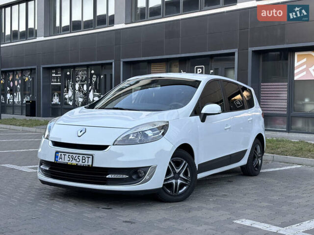 Белый Рено Гранд Сценик, объемом двигателя 1.5 л и пробегом 201 тыс. км за 8499 $, фото 4 на Automoto.ua