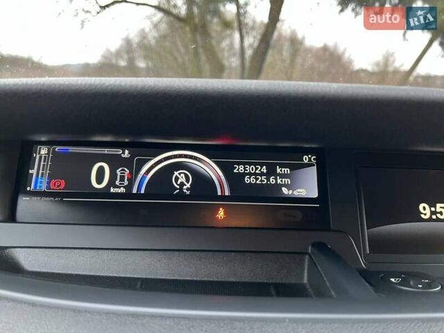 Белый Рено Гранд Сценик, объемом двигателя 1.5 л и пробегом 283 тыс. км за 8900 $, фото 9 на Automoto.ua