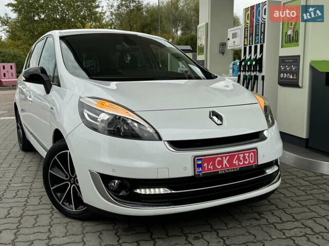 Белый Рено Гранд Сценик, объемом двигателя 1.6 л и пробегом 207 тыс. км за 9450 $, фото 3 на Automoto.ua
