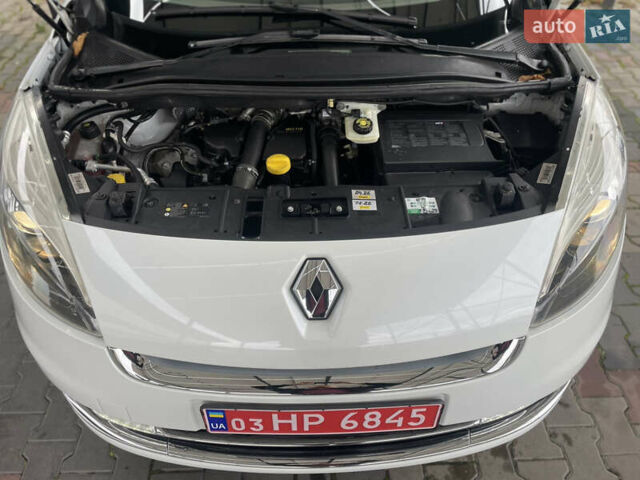 Білий Рено Гранд Сценік, об'ємом двигуна 1.5 л та пробігом 206 тис. км за 9700 $, фото 14 на Automoto.ua