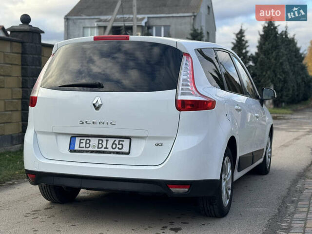 Білий Рено Гранд Сценік, об'ємом двигуна 1.5 л та пробігом 236 тис. км за 7800 $, фото 23 на Automoto.ua