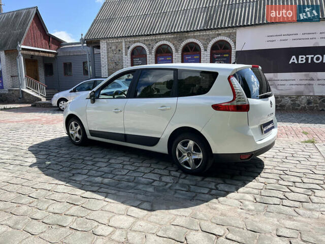 Білий Рено Гранд Сценік, об'ємом двигуна 1.5 л та пробігом 250 тис. км за 7500 $, фото 4 на Automoto.ua