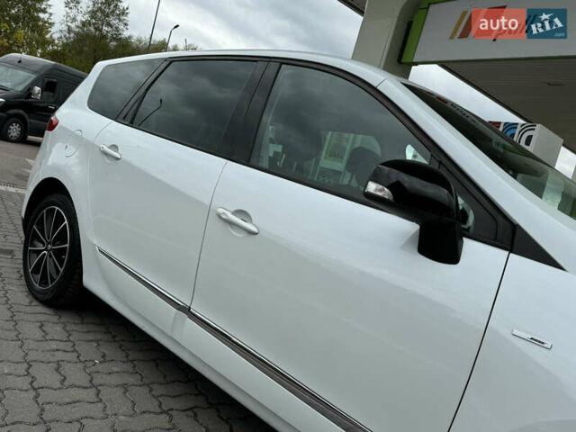 Белый Рено Гранд Сценик, объемом двигателя 1.6 л и пробегом 207 тыс. км за 9450 $, фото 15 на Automoto.ua