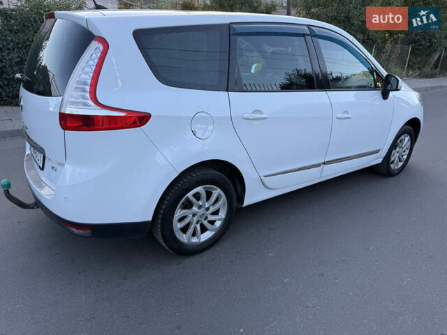 Белый Рено Гранд Сценик, объемом двигателя 1.5 л и пробегом 230 тыс. км за 7800 $, фото 3 на Automoto.ua
