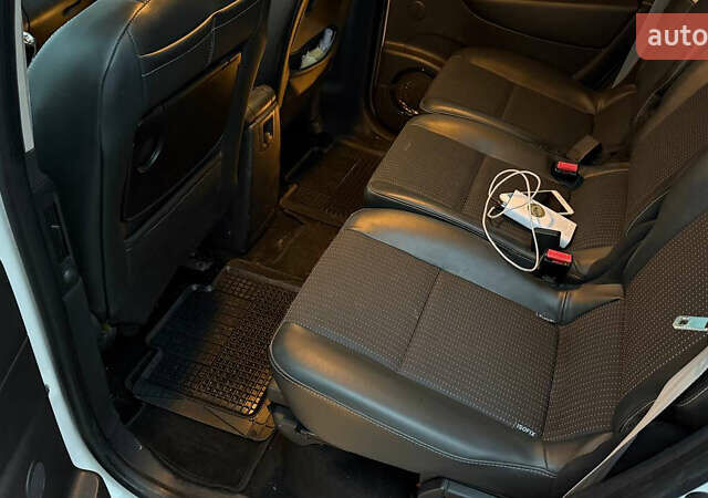 Белый Рено Гранд Сценик, объемом двигателя 1.6 л и пробегом 182 тыс. км за 9000 $, фото 24 на Automoto.ua