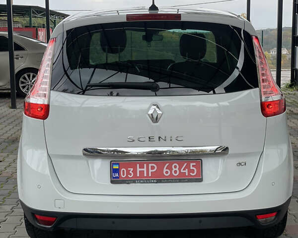 Білий Рено Гранд Сценік, об'ємом двигуна 1.5 л та пробігом 206 тис. км за 9700 $, фото 8 на Automoto.ua