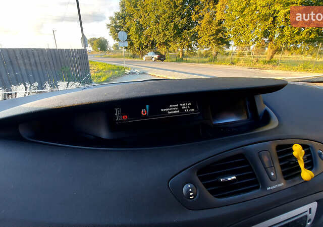 Белый Рено Гранд Сценик, объемом двигателя 1.5 л и пробегом 240 тыс. км за 8499 $, фото 20 на Automoto.ua