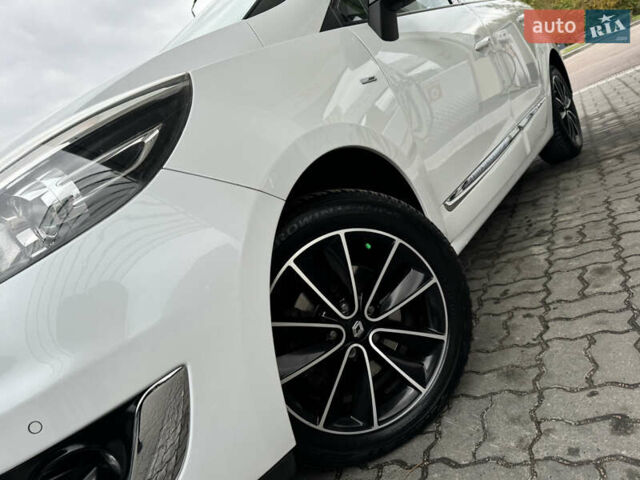 Белый Рено Гранд Сценик, объемом двигателя 1.6 л и пробегом 207 тыс. км за 9450 $, фото 26 на Automoto.ua