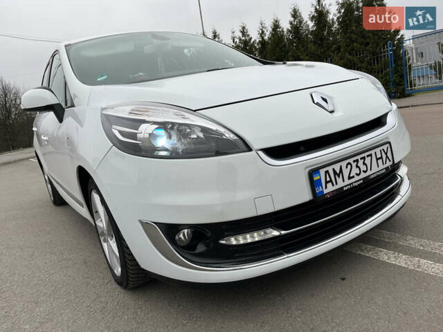 Белый Рено Гранд Сценик, объемом двигателя 1.46 л и пробегом 280 тыс. км за 8100 $, фото 7 на Automoto.ua