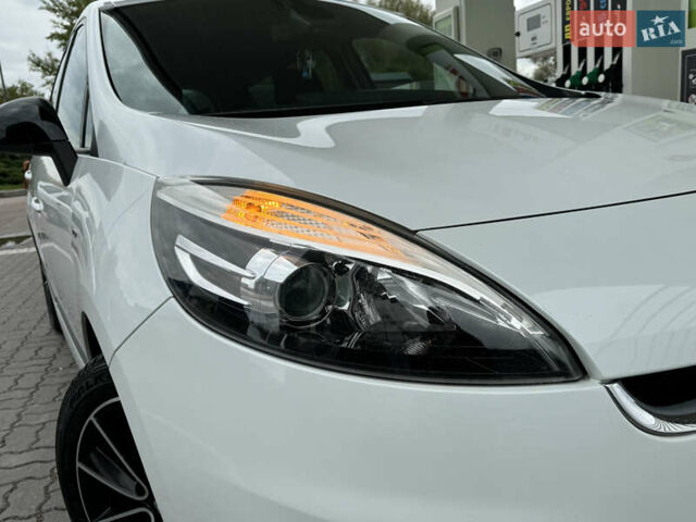 Белый Рено Гранд Сценик, объемом двигателя 1.6 л и пробегом 207 тыс. км за 9450 $, фото 6 на Automoto.ua