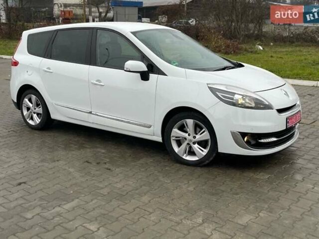 Белый Рено Гранд Сценик, объемом двигателя 1.6 л и пробегом 220 тыс. км за 9350 $, фото 7 на Automoto.ua