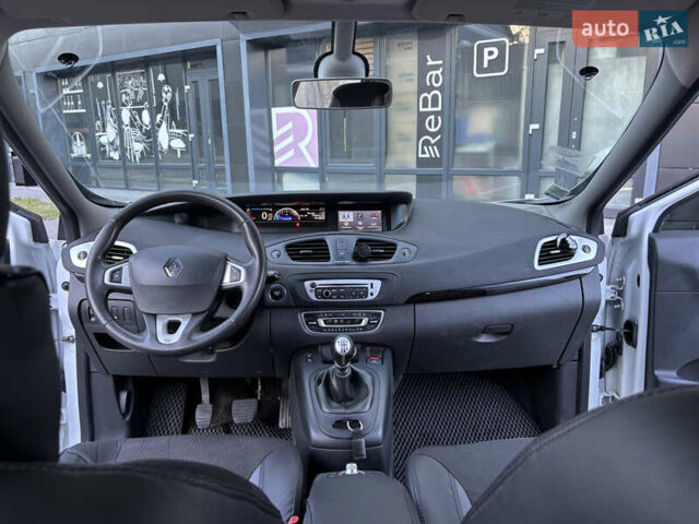 Белый Рено Гранд Сценик, объемом двигателя 1.5 л и пробегом 201 тыс. км за 8499 $, фото 14 на Automoto.ua