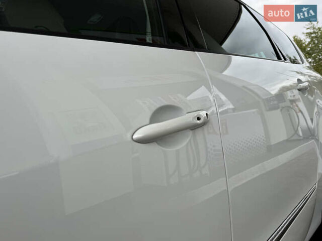 Белый Рено Гранд Сценик, объемом двигателя 1.6 л и пробегом 207 тыс. км за 9450 $, фото 34 на Automoto.ua