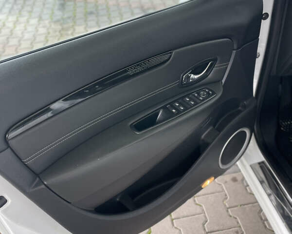 Білий Рено Гранд Сценік, об'ємом двигуна 1.5 л та пробігом 206 тис. км за 9700 $, фото 26 на Automoto.ua