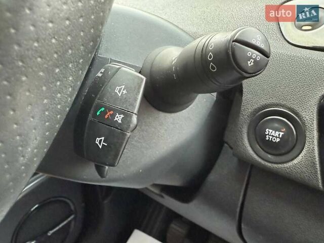 Белый Рено Гранд Сценик, объемом двигателя 1.6 л и пробегом 250 тыс. км за 8600 $, фото 20 на Automoto.ua