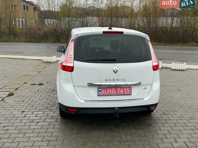 Белый Рено Гранд Сценик, объемом двигателя 1.6 л и пробегом 220 тыс. км за 9350 $, фото 4 на Automoto.ua