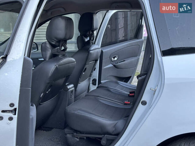 Белый Рено Гранд Сценик, объемом двигателя 1.5 л и пробегом 201 тыс. км за 8499 $, фото 10 на Automoto.ua