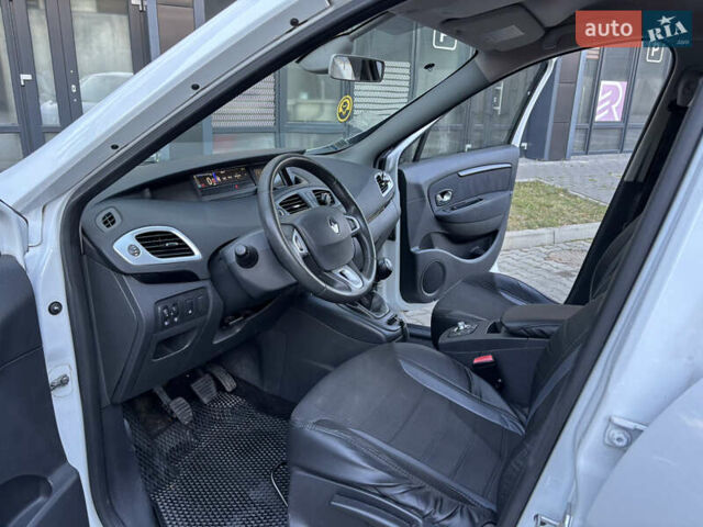 Белый Рено Гранд Сценик, объемом двигателя 1.5 л и пробегом 201 тыс. км за 8499 $, фото 13 на Automoto.ua