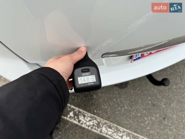 Белый Рено Гранд Сценик, объемом двигателя 1.5 л и пробегом 205 тыс. км за 10950 $, фото 50 на Automoto.ua