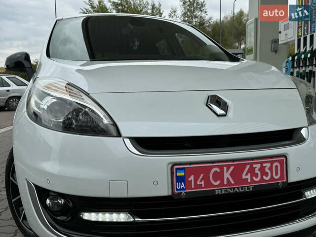 Белый Рено Гранд Сценик, объемом двигателя 1.6 л и пробегом 207 тыс. км за 9450 $, фото 4 на Automoto.ua