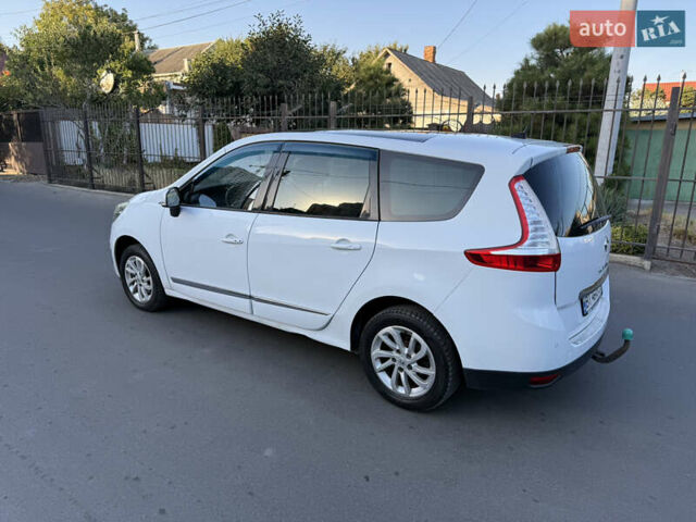 Белый Рено Гранд Сценик, объемом двигателя 1.5 л и пробегом 230 тыс. км за 7800 $, фото 7 на Automoto.ua