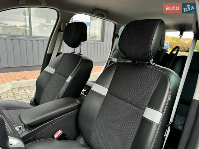 Белый Рено Гранд Сценик, объемом двигателя 1.6 л и пробегом 207 тыс. км за 9450 $, фото 63 на Automoto.ua