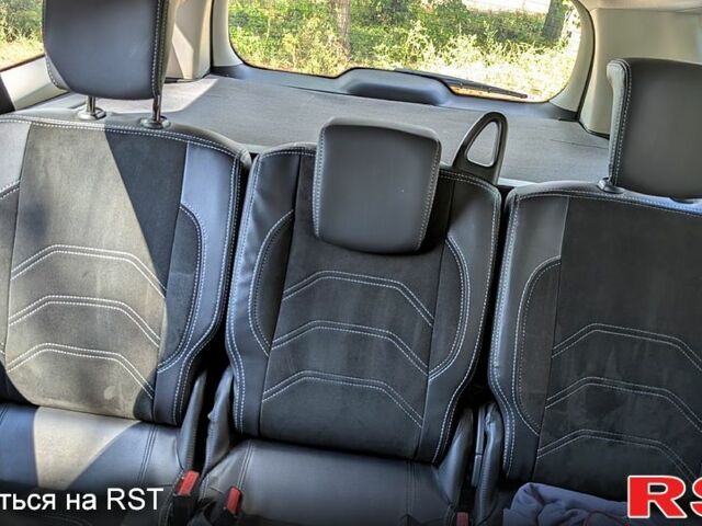 Белый Рено Гранд Сценик, объемом двигателя 1.5 л и пробегом 0 тыс. км за 7700 $, фото 13 на Automoto.ua