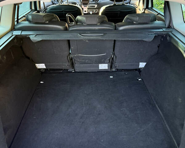 Белый Рено Гранд Сценик, объемом двигателя 1.5 л и пробегом 230 тыс. км за 7800 $, фото 12 на Automoto.ua