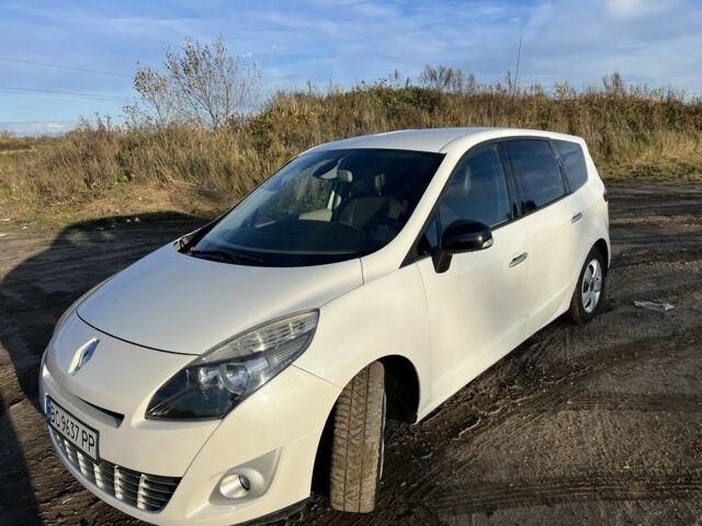 Білий Рено Гранд Сценік, об'ємом двигуна 1.6 л та пробігом 269 тис. км за 5700 $, фото 4 на Automoto.ua