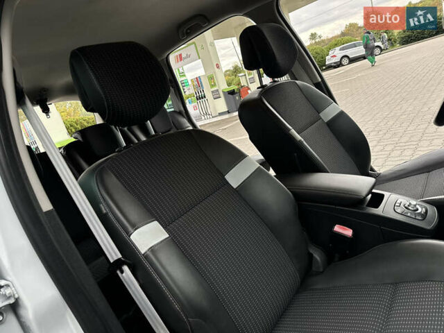 Белый Рено Гранд Сценик, объемом двигателя 1.6 л и пробегом 207 тыс. км за 9450 $, фото 90 на Automoto.ua