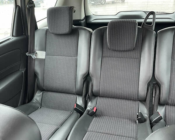 Белый Рено Гранд Сценик, объемом двигателя 1.6 л и пробегом 220 тыс. км за 9350 $, фото 27 на Automoto.ua