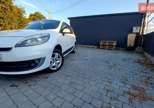 Белый Рено Гранд Сценик, объемом двигателя 1.5 л и пробегом 240 тыс. км за 8499 $, фото 8 на Automoto.ua