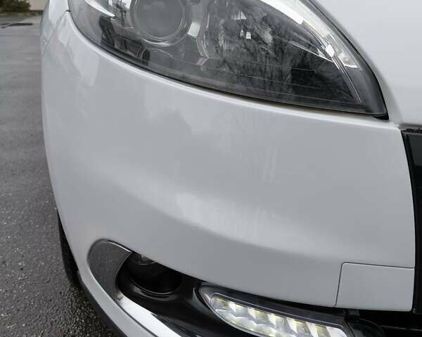 Білий Рено Гранд Сценік, об'ємом двигуна 1.5 л та пробігом 212 тис. км за 9700 $, фото 10 на Automoto.ua